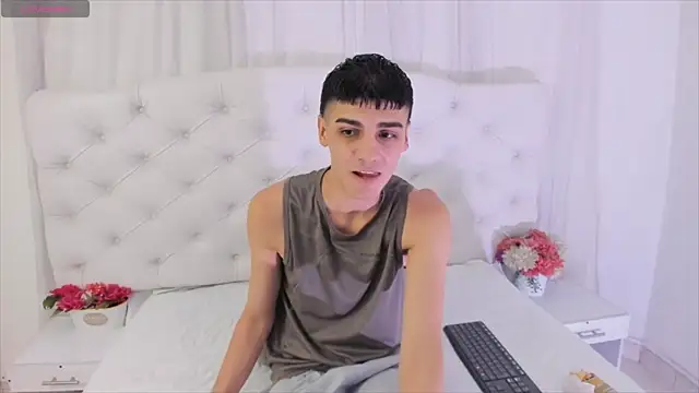 frank jhonsson online show from September 22, 2025, 7:09 pm