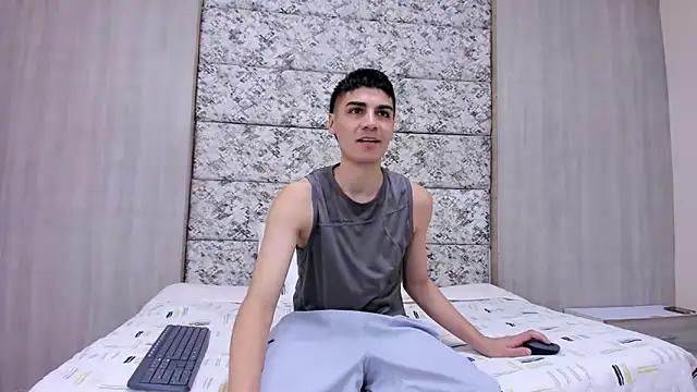 frank jhonsson online show from February 10, 2026, 6:51 pm