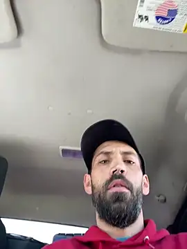 QueenM3 online show from September 8, 2025, 3:33 pm