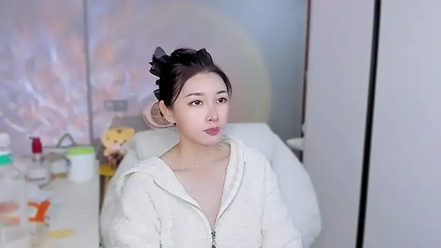 Snapshot of A_dabo chatting on December 14, 2025, 9:15 am A dabo online show from December 14, 2025, 9:15 am