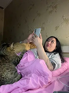 Snapshot of Naughtbaby_2025 chatting on April 17, 2026, 12:02 am Naughtbaby 2025 online show from April 17, 2026, 12:02 am