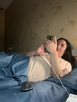 Snapshot of Naughtbaby_2025 chatting on May 24, 2026, 11:37 pm Naughtbaby 2025 online show from May 24, 2026, 11:37 pm