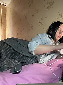 Snapshot of Naughtbaby_2025 chatting on May 6, 2026, 12:53 pm Naughtbaby 2025 online show from May 6, 2026, 12:53 pm