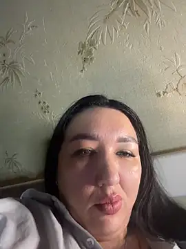Snapshot of Naughtbaby_2025 chatting on May 8, 2026, 1:20 am Naughtbaby 2025 online show from May 8, 2026, 1:20 am
