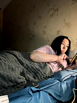 Naughtbaby 2025 online show from December 2, 2025, 2:41 pm