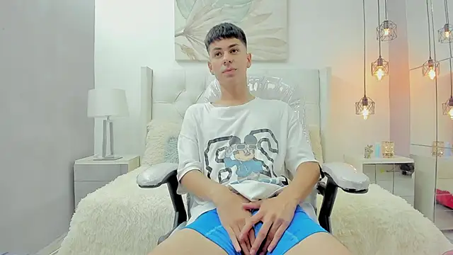 Johann sex online show from June 3, 2026, 5:50 pm