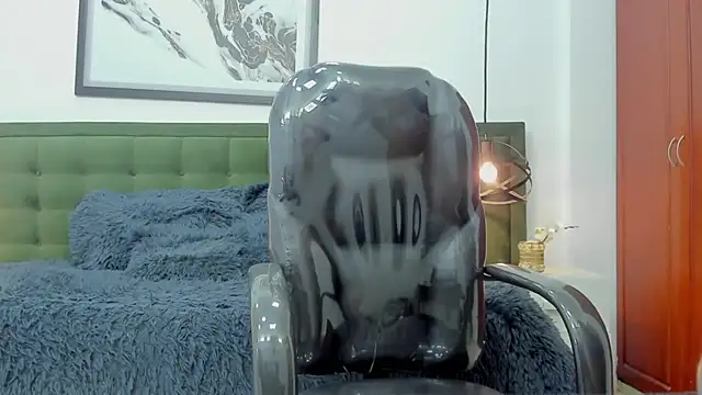 Johann sex online show from December 2, 2025, 5:25 pm