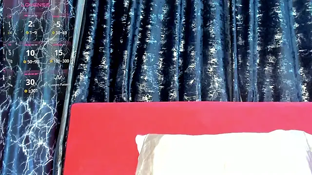 Snapshot of Siena_Amaris chatting on November 20, 2025, 9:32 am Siena Amaris online show from November 20, 2025, 9:32 am