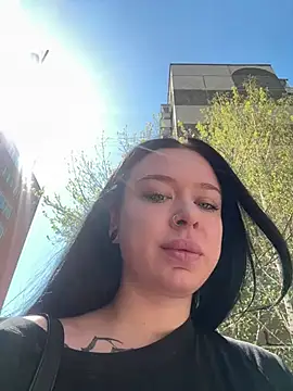 AlishaPrettyBlade online show from May 10, 2026, 6:06 am