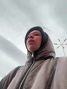 Snapshot of AlishaPrettyBlade chatting on March 25, 2026, 6:24 am AlishaPrettyBlade online show from March 25, 2026, 6:24 am