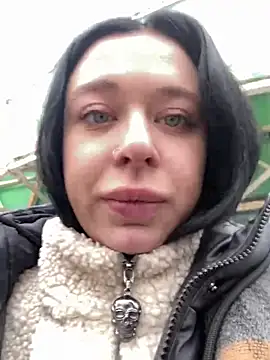 Snapshot of AlishaPrettyBlade chatting on March 7, 2025, 6:46 am AlishaPrettyBlade online show from March 7, 2025, 6:46 am