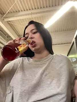 Snapshot of AlishaPrettyBlade chatting on March 14, 2025, 6:21 am AlishaPrettyBlade online show from March 14, 2025, 6:21 am