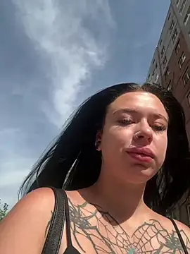 AlishaPrettyBlade online show from July 4, 2026, 2:40 am