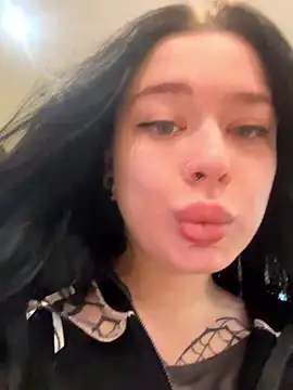 Snapshot of AlishaPrettyBlade chatting on January 13, 2026, 5:22 am AlishaPrettyBlade online show from January 13, 2026, 5:22 am