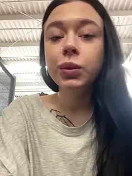 Snapshot of AlishaPrettyBlade chatting on March 5, 2025, 6:33 am AlishaPrettyBlade online show from March 5, 2025, 6:33 am