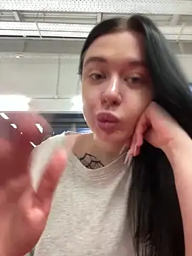 Snapshot of AlishaPrettyBlade chatting on March 4, 2025, 6:37 am AlishaPrettyBlade online show from March 4, 2025, 6:37 am