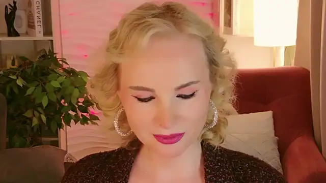 Sandra Kind online show from May 21, 2026, 6:55 am