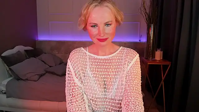 Snapshot of Sandra_Kind chatting on March 12, 2025, 12:04 pm Sandra Kind online show from March 12, 2025, 12:04 pm