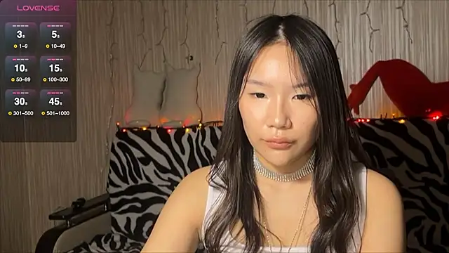 Snapshot of Asian_Vi chatting on March 18, 2025, 12:39 pm Asian Vi online show from March 18, 2025, 12:39 pm