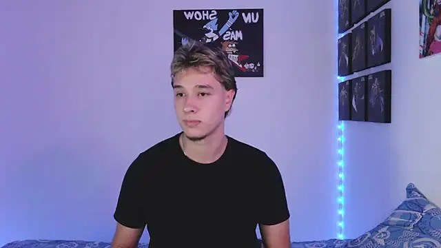 jack walker190 online show from October 19, 2025, 4:26 am