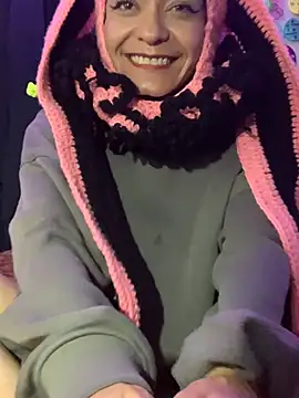 NatashaRex online show from April 3, 2026, 9:16 am