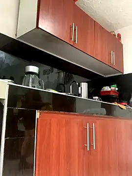 NatashaRex online show from November 28, 2025, 3:12 pm