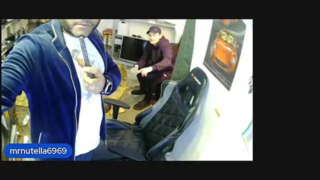 Snapshot of Mrnutella chatting on November 3, 2025, 6:55 pm Mrnutella online show from November 3, 2025, 6:55 pm