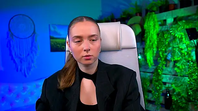 Snapshot of JenniferGraces chatting on February 24, 2026, 7:15 pm JenniferGraces online show from February 24, 2026, 7:15 pm