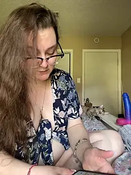 Snapshot of HTXBELLE chatting on March 19, 2025, 5:28 pm HTXBELLE online show from March 19, 2025, 5:28 pm