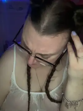 Snapshot of HTXBELLE chatting on March 5, 2025, 3:29 am HTXBELLE online show from March 5, 2025, 3:29 am