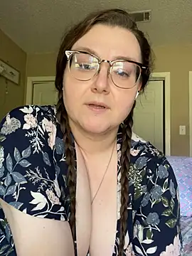 Snapshot of HTXBELLE chatting on March 19, 2025, 8:32 pm HTXBELLE online show from March 19, 2025, 8:32 pm