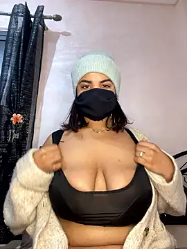 Snapshot of Louli_ta chatting on January 15, 2026, 7:50 pm Louli ta online show from January 15, 2026, 7:50 pm