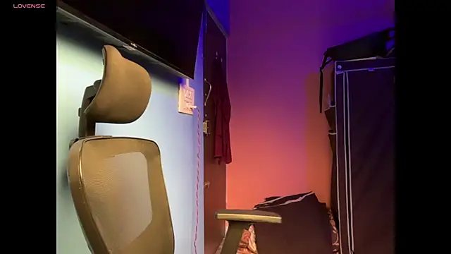 screwdrivertournevis3 online show from February 17, 2025, 5:12 pm