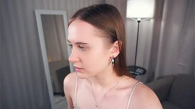 QuennaCoote online show from March 13, 2025, 12:02 pm