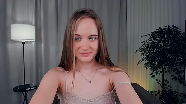 QuennaCoote online show from March 10, 2025, 9:56 am