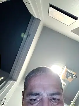 Snapshot of bimexpoexist chatting on February 25, 2026, 11:04 pm bimexpoexist online show from February 25, 2026, 11:04 pm