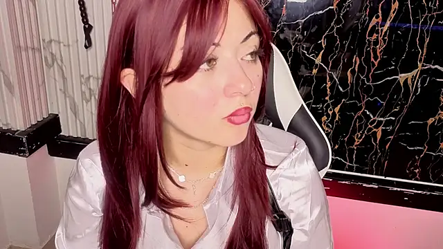 Guxplo  online show from October 31, 2025, 1:19 pm