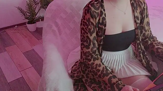 baby debbie online show from December 19, 2025, 10:23 pm