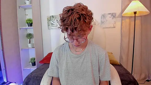 Snapshot of iiangel_ chatting on December 2, 2025, 3:52 am iiangel online show from December 2, 2025, 3:52 am