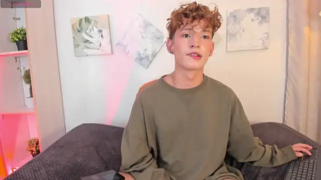 iiangel  online show from November 13, 2025, 6:50 am