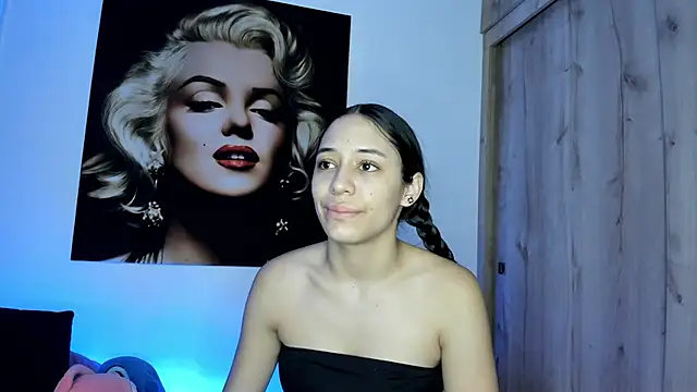 Snapshot of TANIA_06 chatting on October 9, 2025, 1:11 pm TANIA 06 online show from October 9, 2025, 1:11 pm