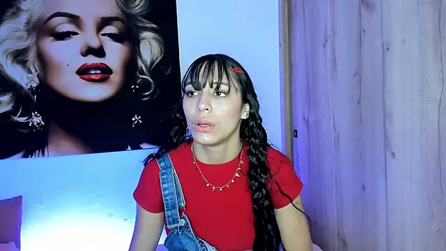 Snapshot of TANIA_06 chatting on September 23, 2025, 1:18 pm TANIA 06 online show from September 23, 2025, 1:18 pm