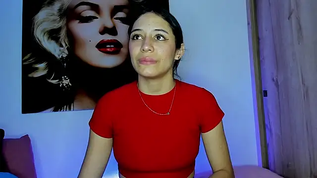 Snapshot of TANIA_06 chatting on October 1, 2025, 10:20 am TANIA 06 online show from October 1, 2025, 10:20 am