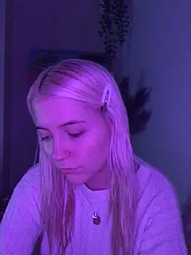 Snapshot of Blondie_Sofia_Essexbabe chatting on December 22, 2025, 11:49 pm Blondie Sofia Essexbabe online show from December 22, 2025, 11:49 pm