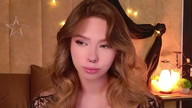 Sierra Fane online show from April 13, 2026, 11:03 am