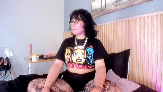 lilith catt online show from October 10, 2025, 7:15 pm