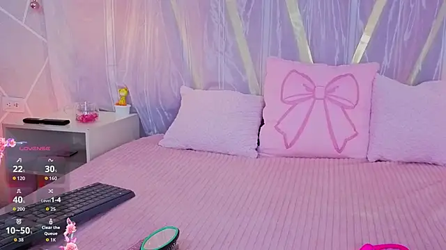 Snapshot of EmmyCortez chatting on March 18, 2026, 12:08 pm EmmyCortez online show from March 18, 2026, 12:08 pm