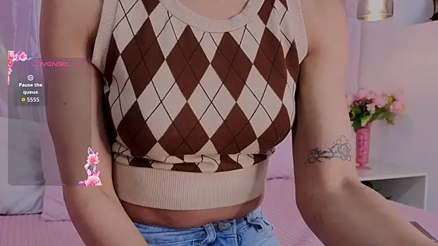 Snapshot of EmmyCortez chatting on February 26, 2026, 12:16 pm EmmyCortez online show from February 26, 2026, 12:16 pm