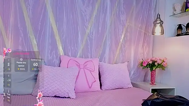 Snapshot of EmmyCortez chatting on March 5, 2026, 11:51 am EmmyCortez online show from March 5, 2026, 11:51 am