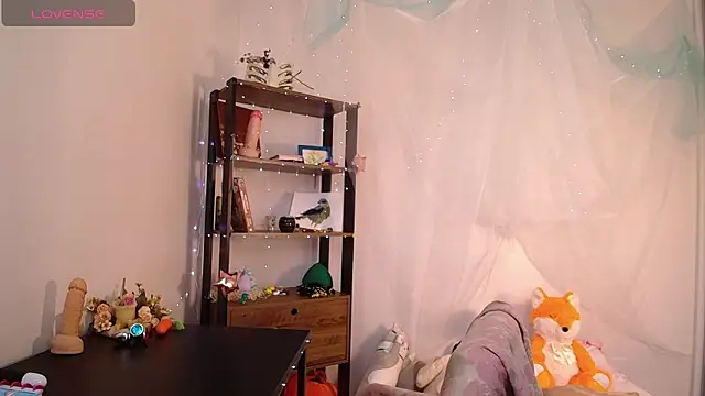 Elise Nyx online show from May 14, 2026, 1:30 pm